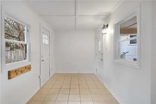 26 October PL, Brantford, ON N3R 7B4