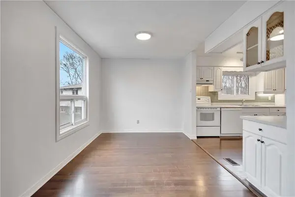 26 October PL, Brantford, ON N3R 7B4