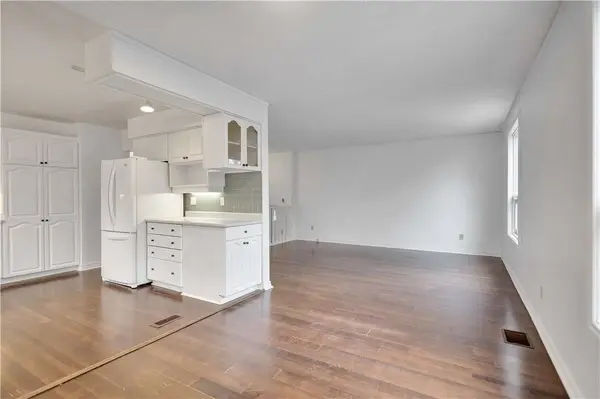 26 October PL, Brantford, ON N3R 7B4