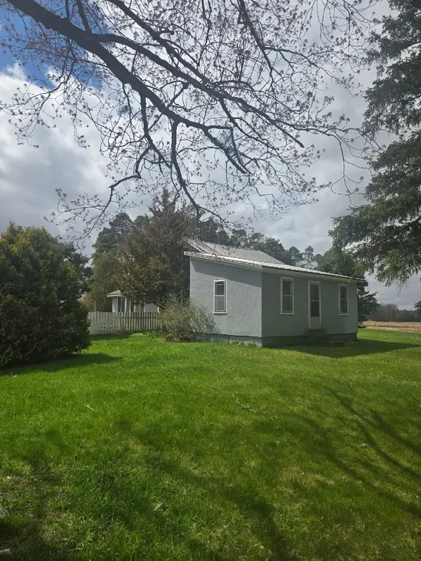 105 Norfolk County Rd 30 RD, Norfolk, ON N4G 4G9