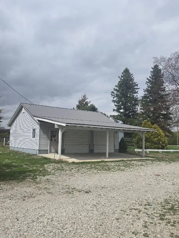 105 Norfolk County Rd 30 RD, Norfolk, ON N4G 4G9