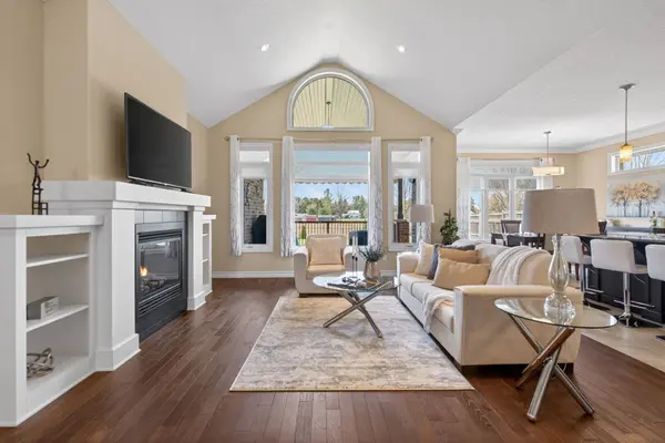 418 Macdonald ST, Strathroy-caradoc, ON N7G 0B2