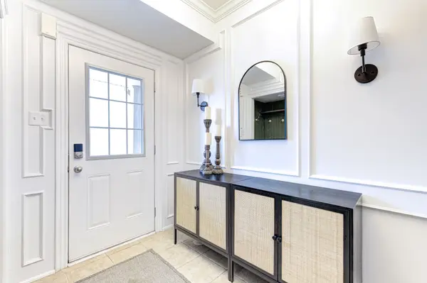 24 HUGILL WAY, Hamilton, ON L8B 0A2