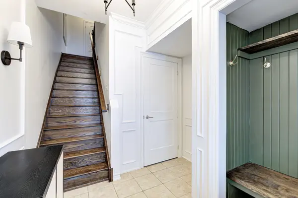 24 HUGILL WAY, Hamilton, ON L8B 0A2