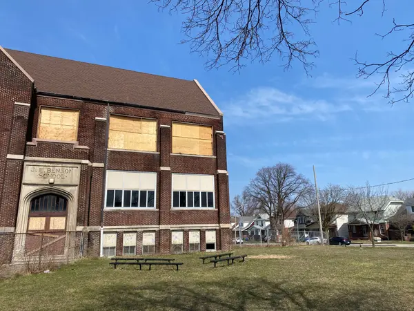 1542-1556 WYANDOTTE ST W, Windsor, ON N9B 1H5