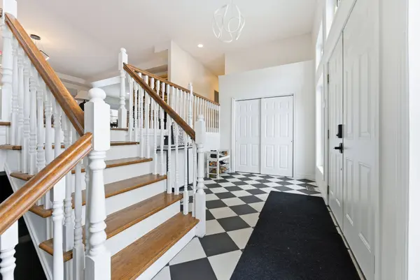 107 Country Charm DR, Belleville, ON K0K 2V0