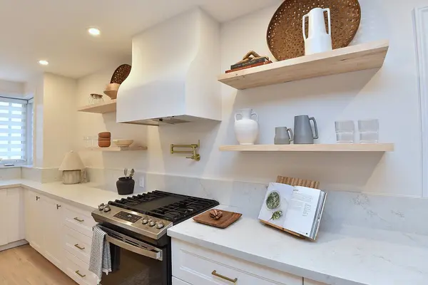 192 Homewood AVE, Hamilton, ON L8P 2M5