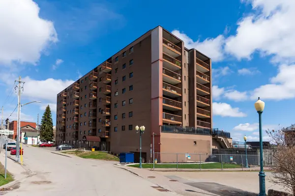 3 Apple ST #410, Brockville, ON K6V 4X5