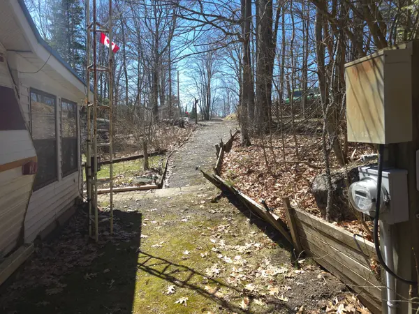 302 Quin Mo Lac RD #135A, Centre Hastings, ON K0K 2K0