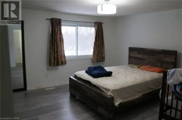 260 Monmore RD, London North, ON N6G 3A6