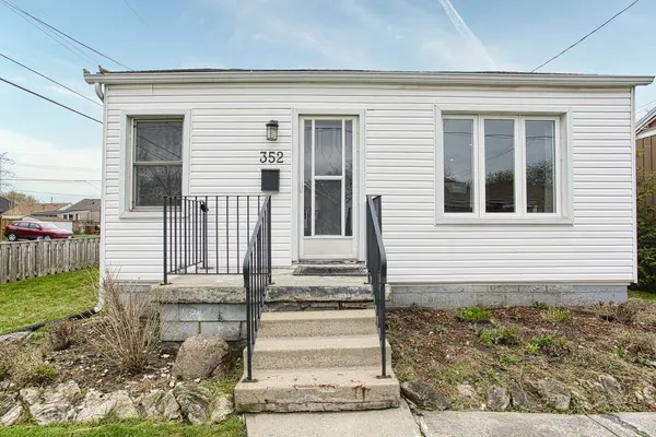 352 Fairfield AVE, Hamilton, ON L8H 5H8