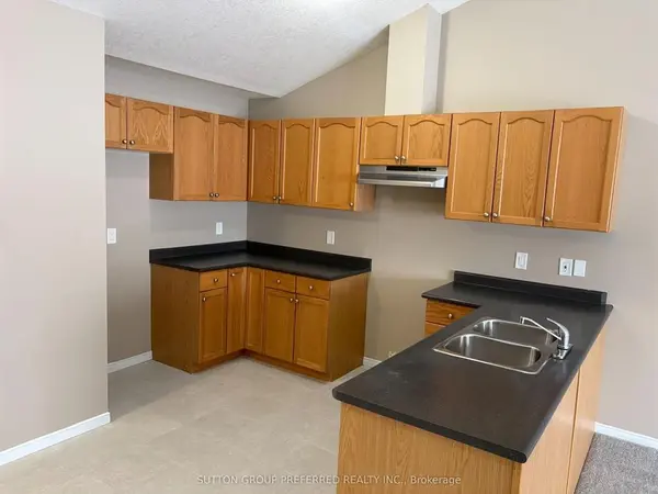 1853 BLACKWATER RD S #15, London North, ON N5V 3N7