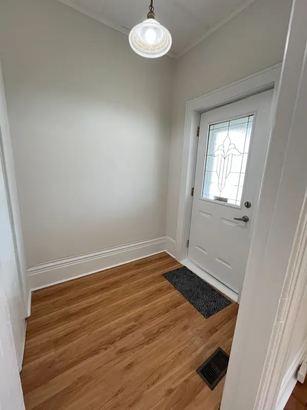 432 CHARLOTTE ST, London East, ON N5W 4A4