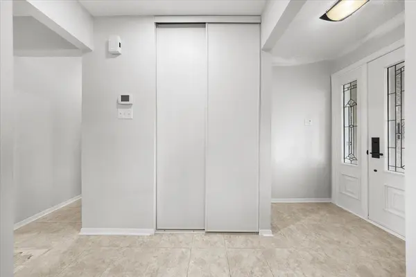 6241 St Albans CT, Orleans - Convent Glen And Area, ON K1C 3C5