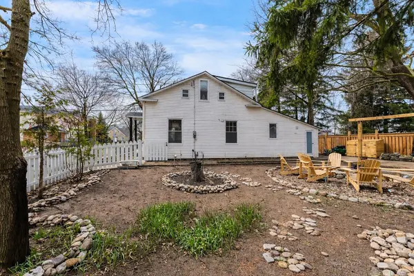 132 Waterloo ST N, Cambridge, ON N3H 1M8