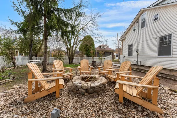 132 Waterloo ST N, Cambridge, ON N3H 1M8