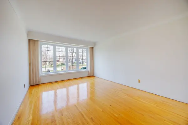 15 Nottingham CT, St. Catharines, ON L2M 1L6