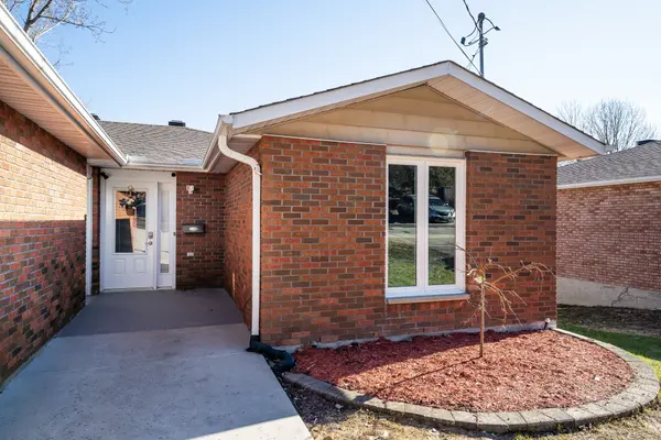 877 Ski Club RD, North Bay, ON P1B 7R5