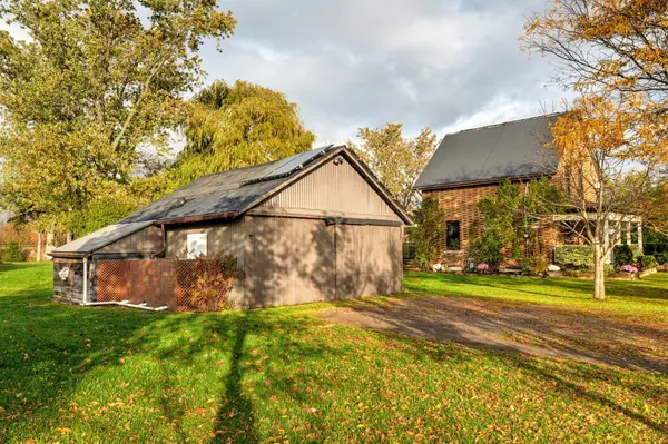 2090 Haldibrook RD, Hamilton, ON L0R 1C0