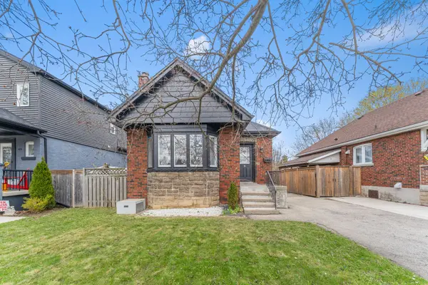 53 Brucedale AVE E, Hamilton, ON L9A 1N2