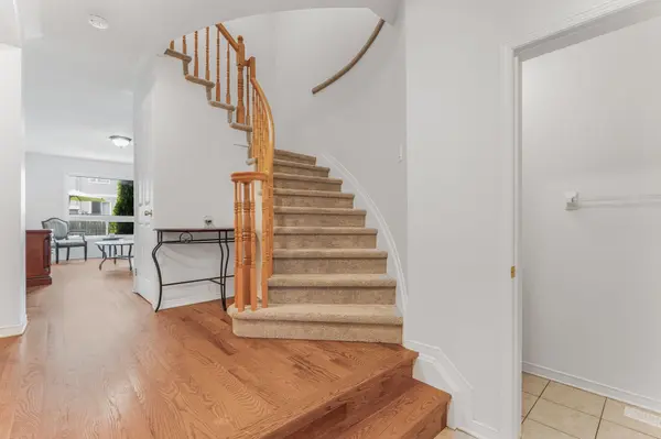 44 TOBERMORY CRES, Kanata, ON K2K 3M4