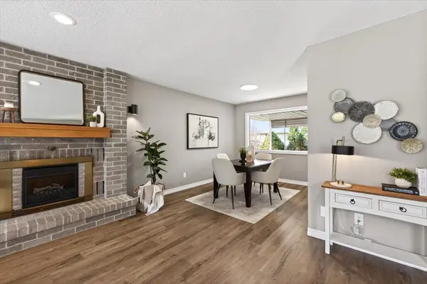 576 Helen ST, Strathroy-caradoc, ON N0L 1W0