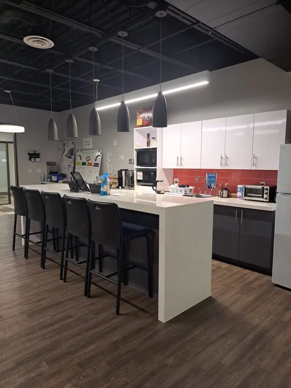 1688 Woodward DR #1680, Belair Park - Copeland Park And Area, ON K2C 3R8