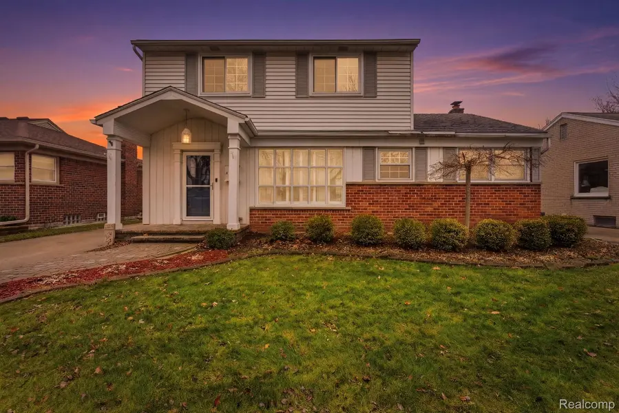 22948 Lingemann ST, St. Clair Shores, MI 48080