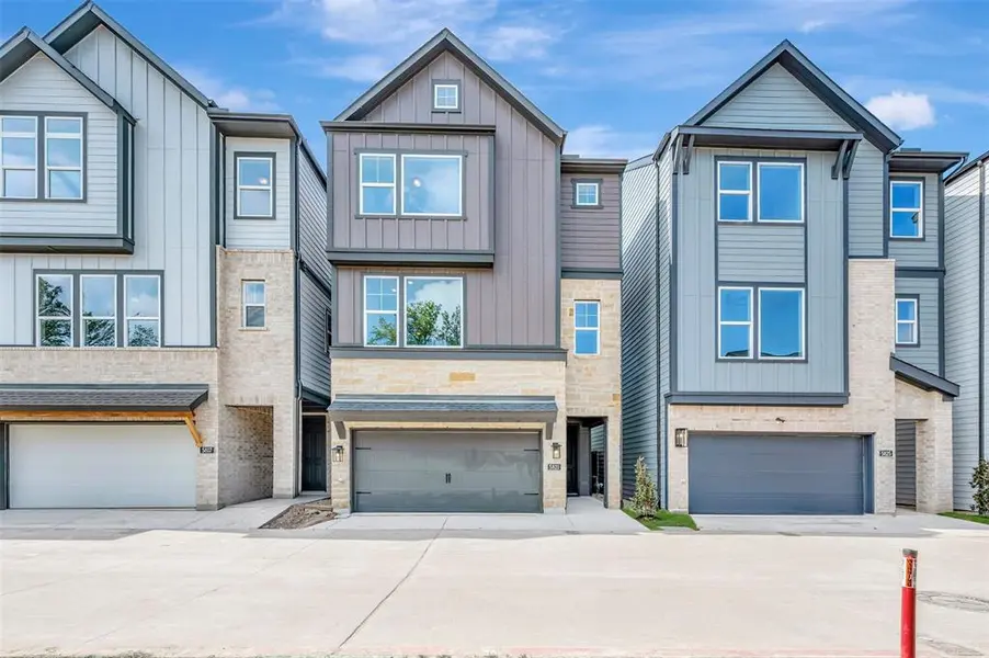 5821 Water Bridge Lane, Fort Worth, TX 76109