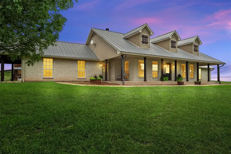3057 Holy Road, Abbott, TX 76621
