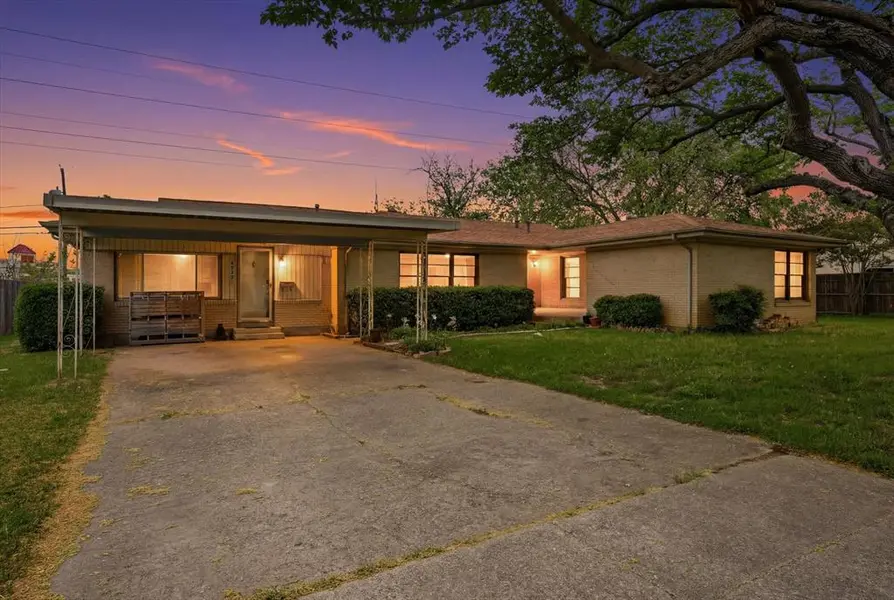 4212 Ken Michael Court, North Richland Hills, TX 76180