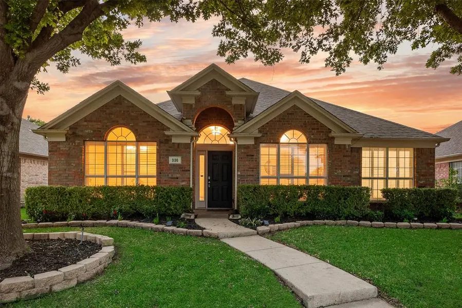 336 Touchdown Drive, Irving, TX 75063