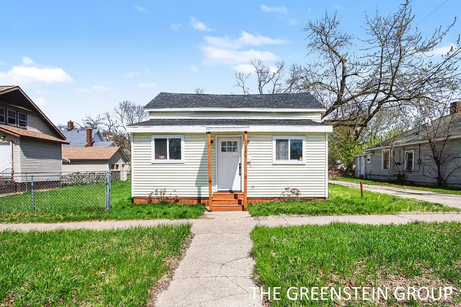 1388 7th ST, Muskegon City, MI 49441