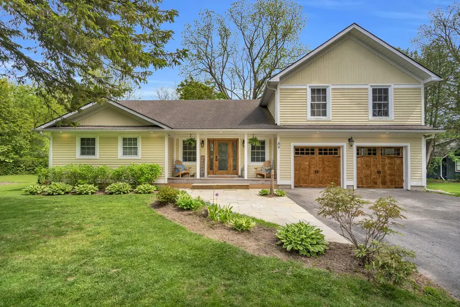 89 River ST, Georgina, ON L0E 1R0