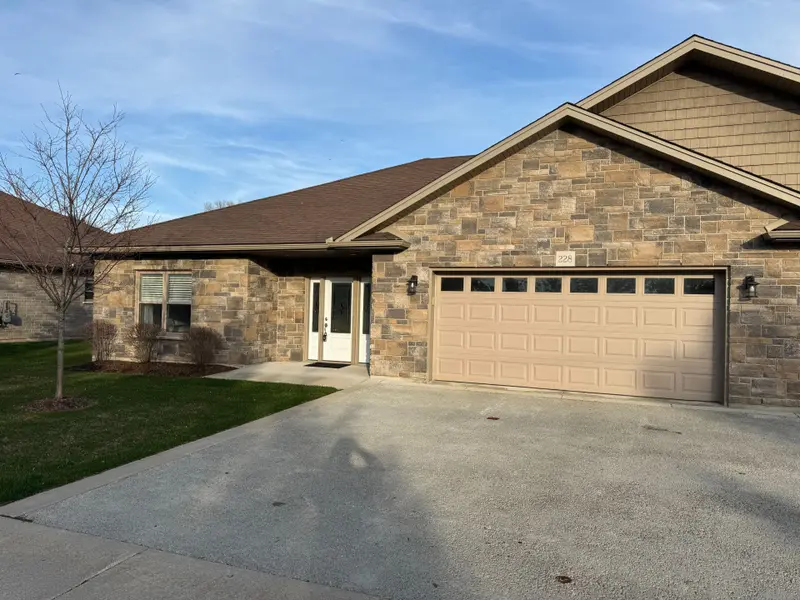 228 Grey ST S, Saugeen Shores, ON N0H 2L0
