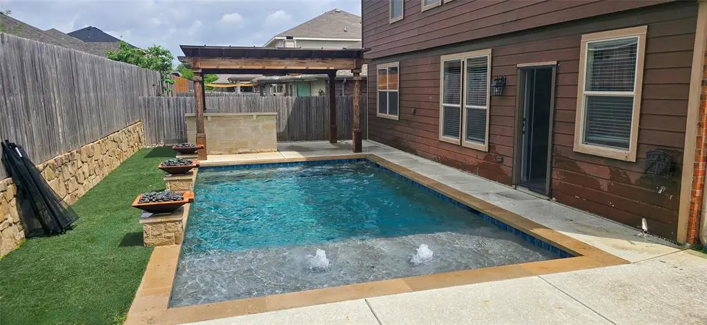 10401 Turning Leaf Trail, Fort Worth, TX 76131