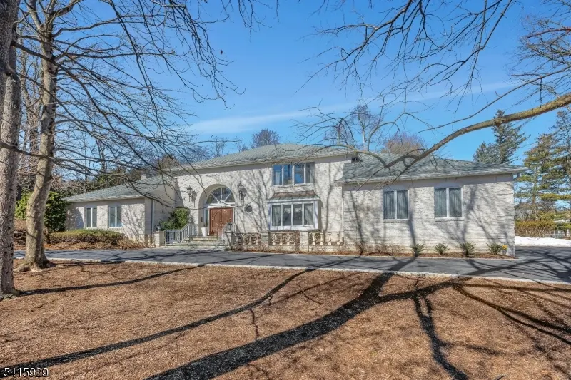 510 Hampton Hill Rd, Franklin Lakes Boro, NJ 07417