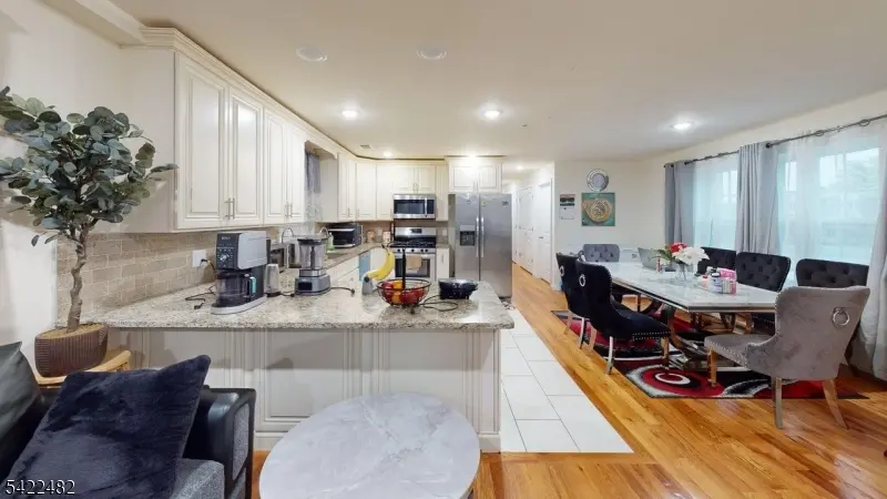 800 Bergen St, Newark City, NJ 07108