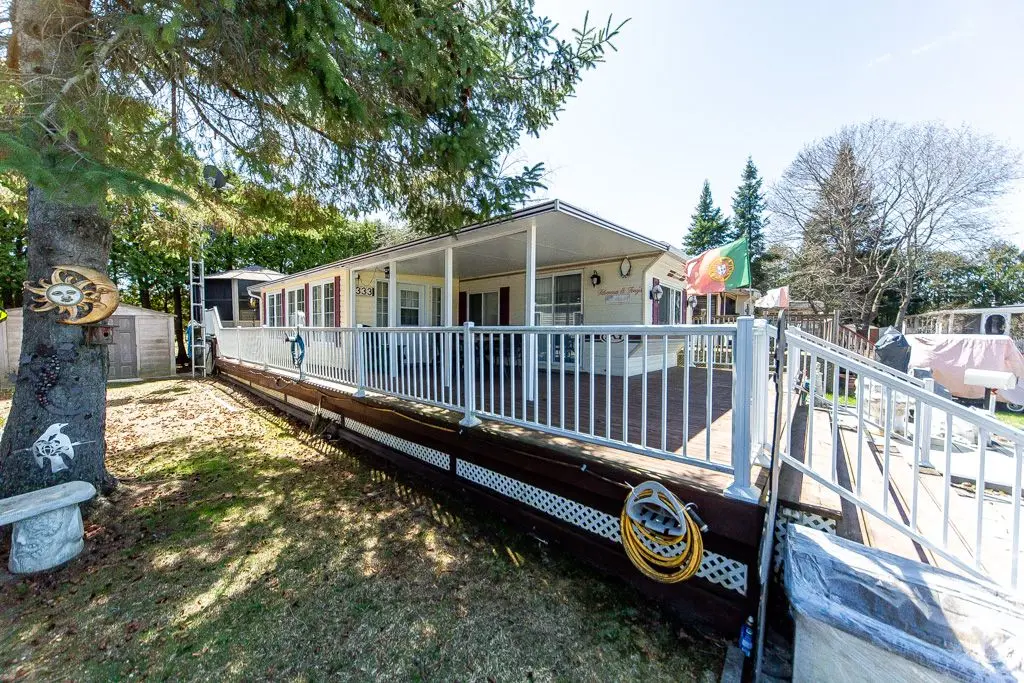 Address not disclosed, Georgina, ON L0E 1A0