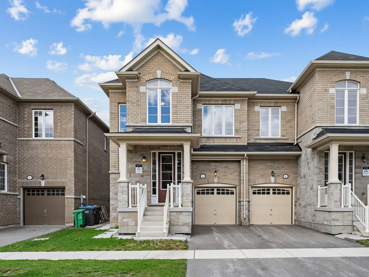 6 Guildhouse DR, Brampton, ON L7A 4W5