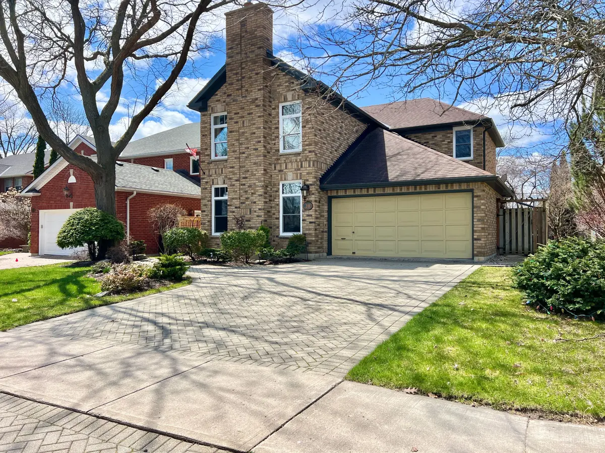 20 Georgian CT, Belleville, ON K8N 5R3