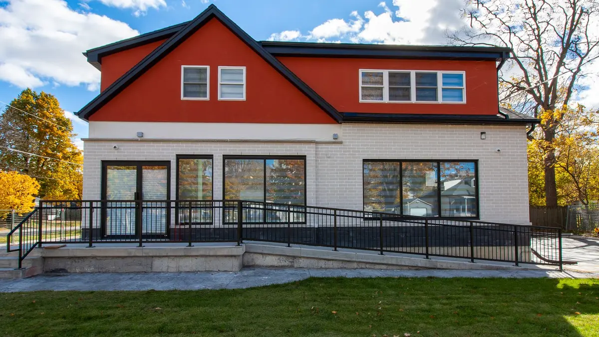 203 Colborne ST #2, London East, ON N6B 2S3