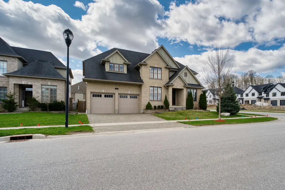 1895 Sumac WAY, London South, ON N6K 0E9