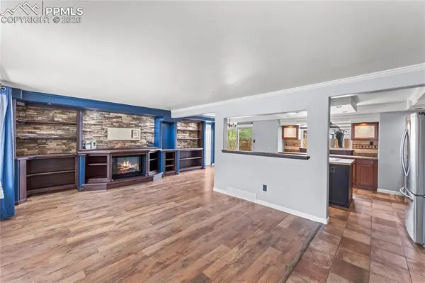 4518 Moffat LN, Colorado Springs, CO 80915