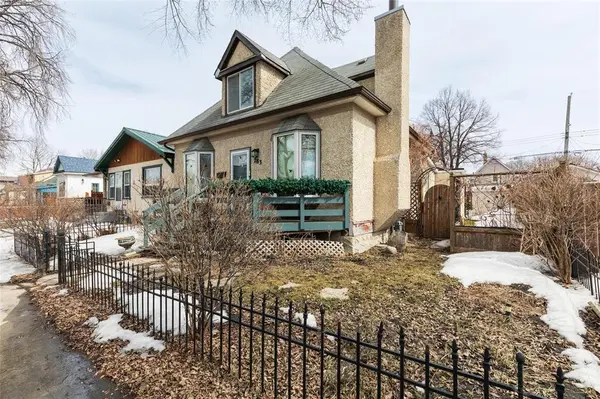 783 Ashburn ST, Winnipeg, MB R3G 3C8