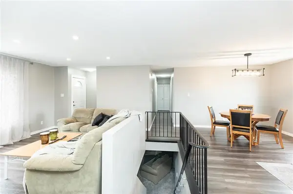 37 Gagnier Bay, Ste Anne, MB R5H 1A7