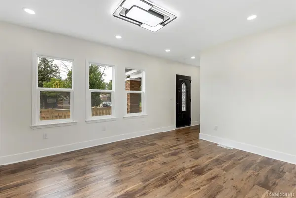 12352 Maiden ST, Detroit, MI 48213