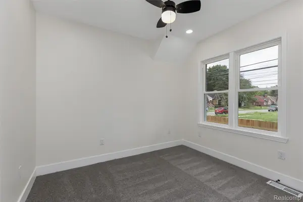 12352 Maiden ST, Detroit, MI 48213