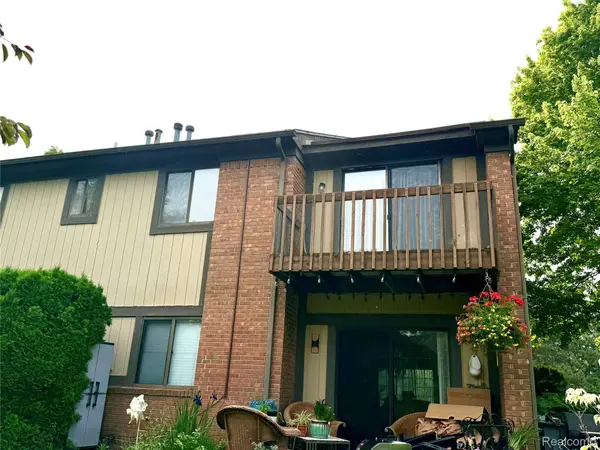 1550 MEADOW SIDE DR #187, Rochester Hills, MI 48307