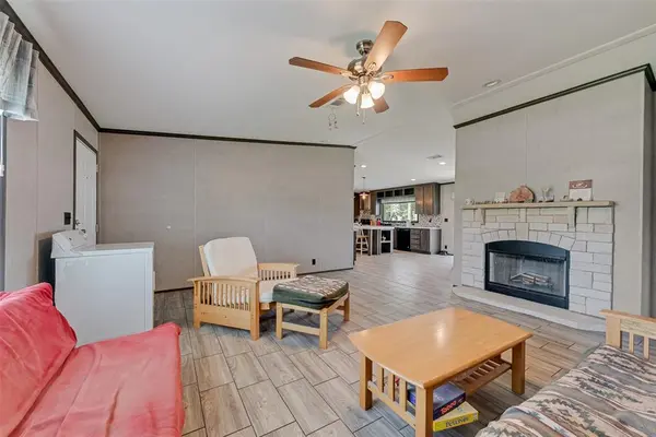 1820 Pelican E, Pelican Bay, TX 76020